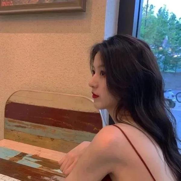寻找蓝调女孩海报