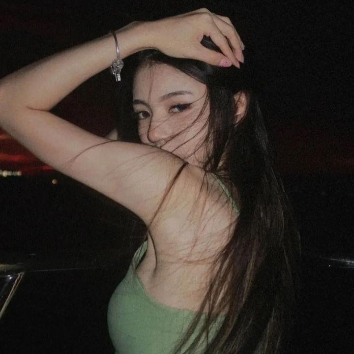 女人置上海报